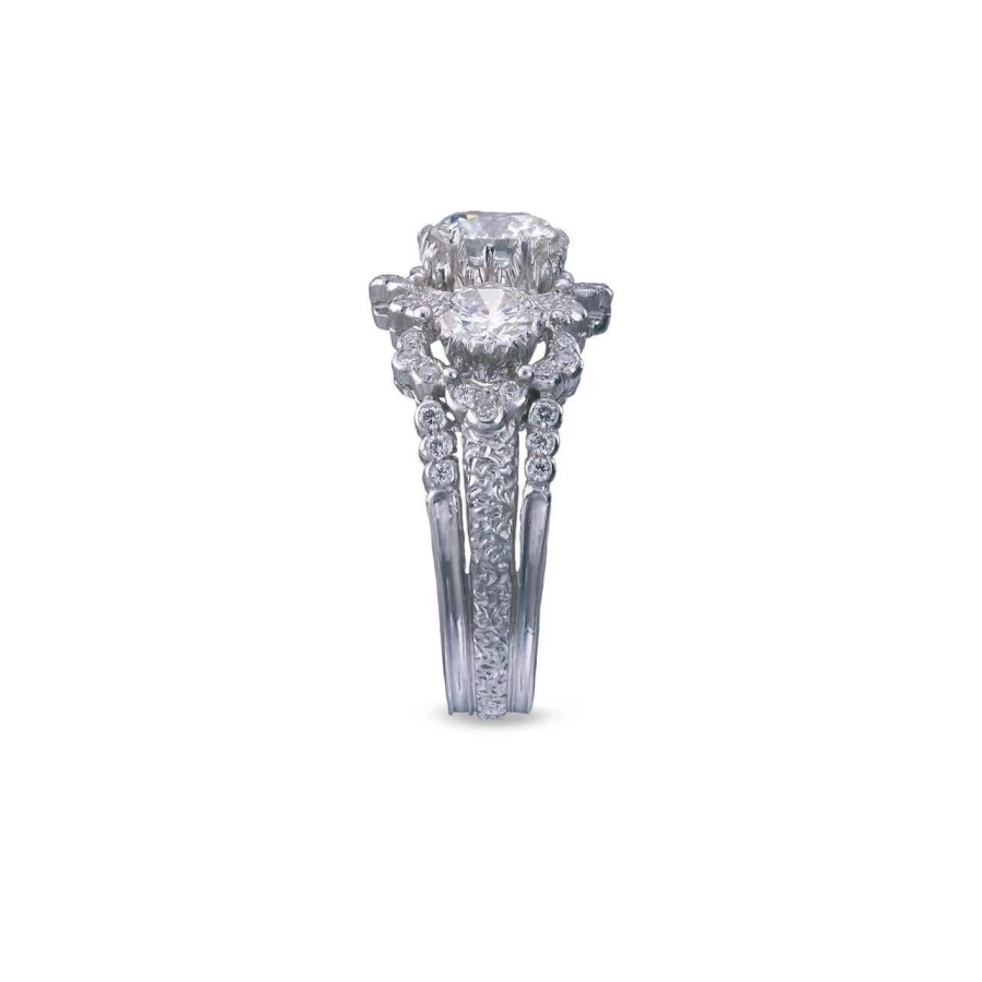 Buccellati Bradamante Diamond Ring in 18K White Gold with Intricate Engraving